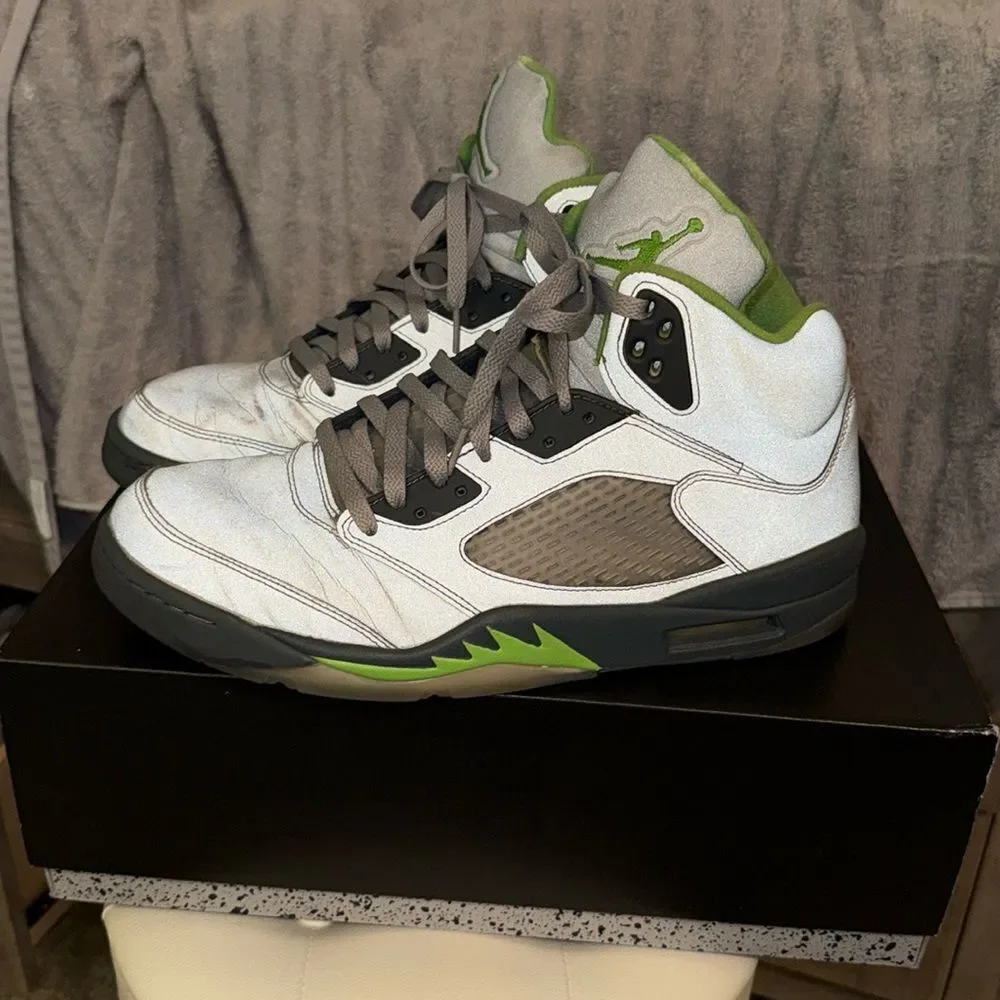 Air Jordan 5 Gray Green Sneakers